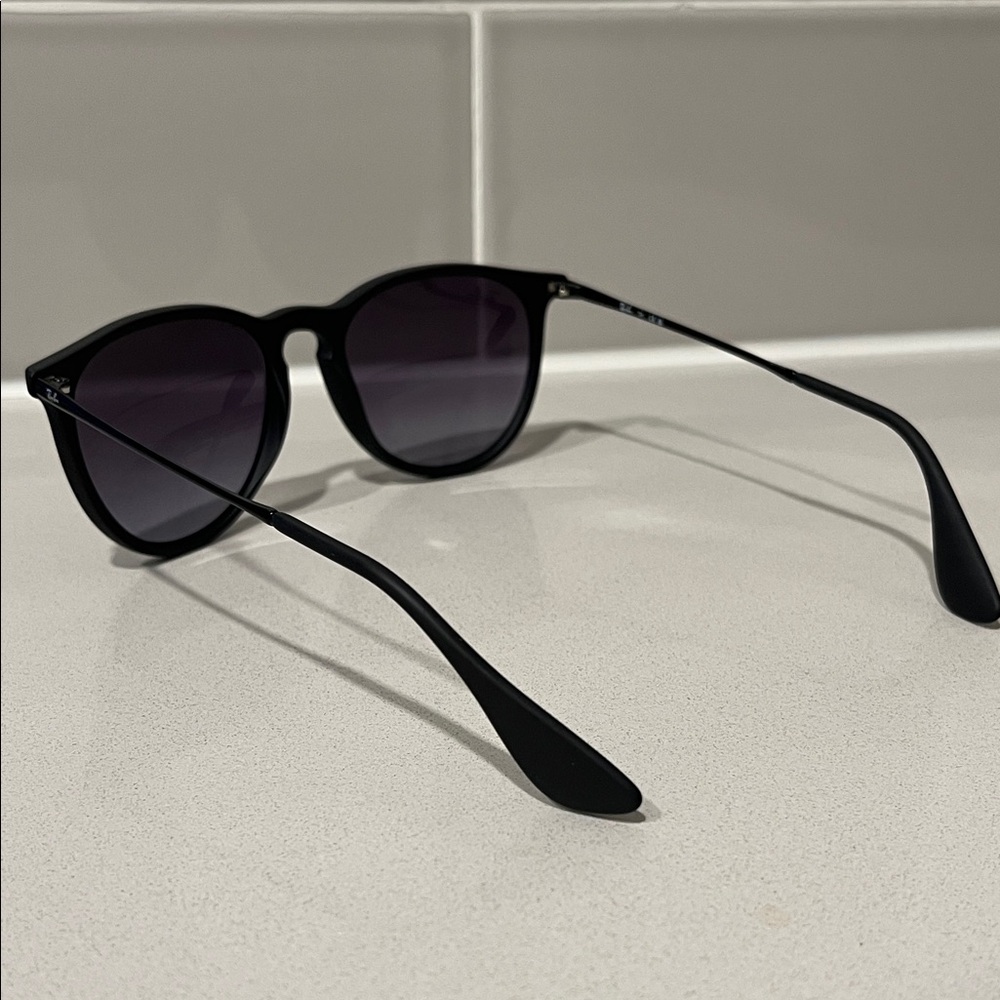 Ray-Ban Classic Black Sunglasses - Picture 7 of 15